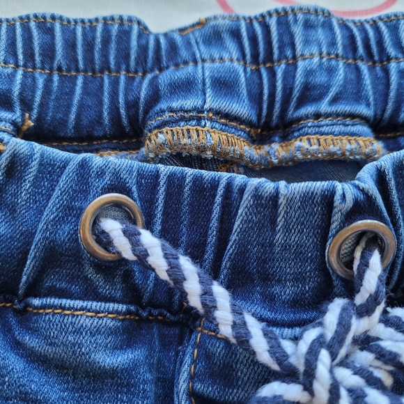 Dark-Wash Distressed Skinny Denim Jeans - Picture 13 of 13